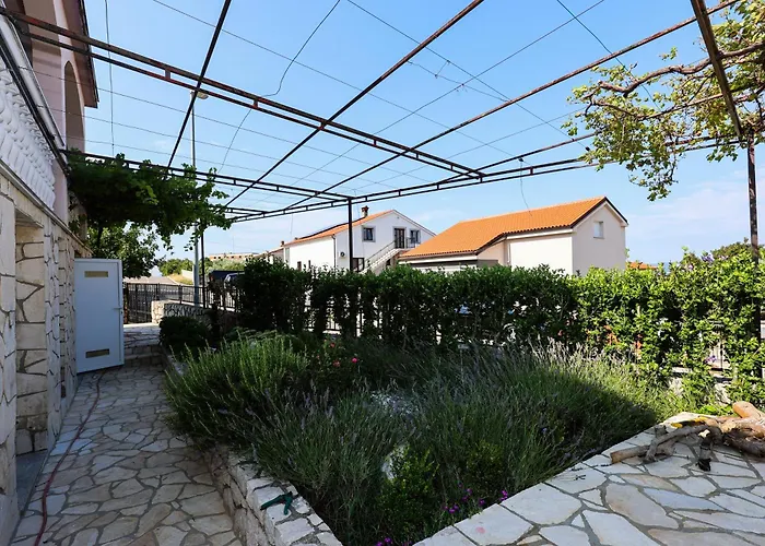 Sabira Novi Vinodolski
