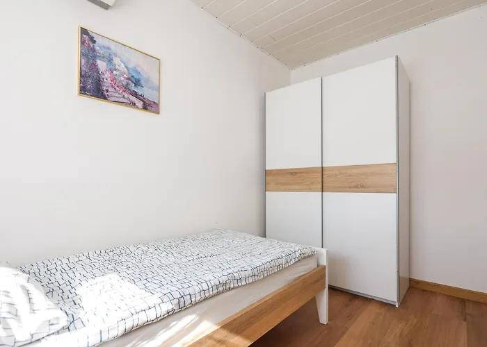 Apartament Sabira *