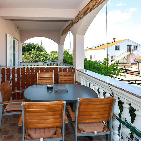 Sabira Appartement Novi Vinodolski
