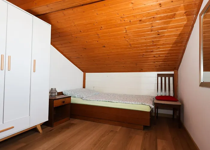 Sabira * 노비비노돌스키